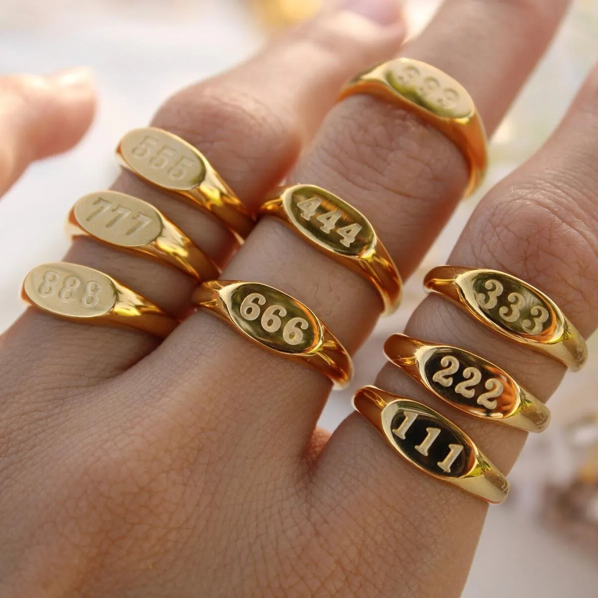 Angelica® Angel Number Signet Anello