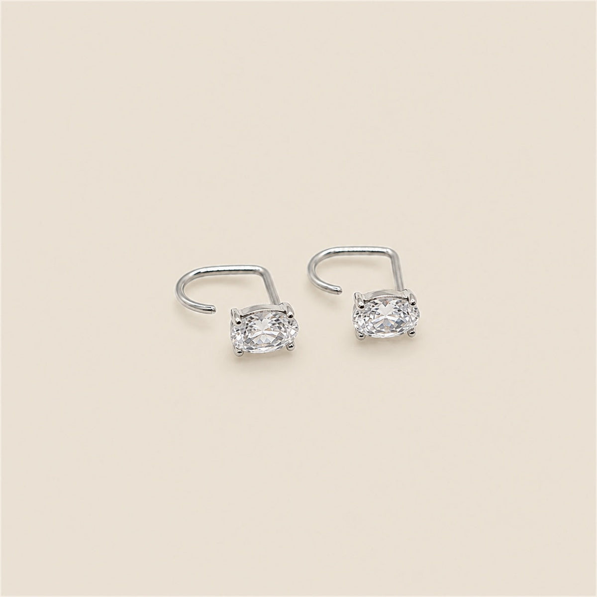 Oval Diamond Comfort Orecchini