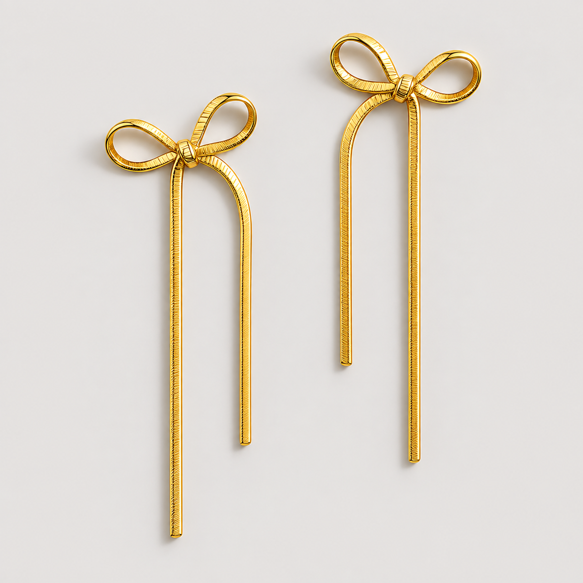 Carol Bow Orecchini (Set)