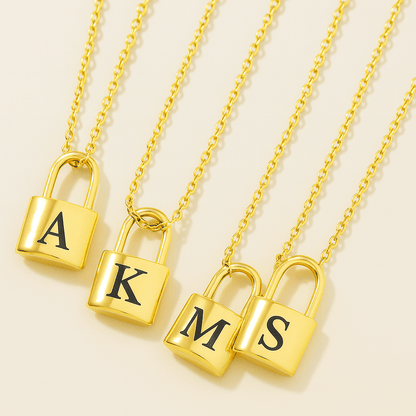 Ellie® Iniziale Love Lock 14K Oro Collana