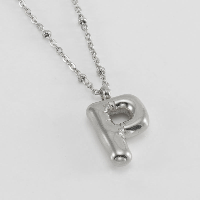 Collana con iniziale a palloncino