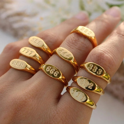 Angelica® Angel Number Signet Anello