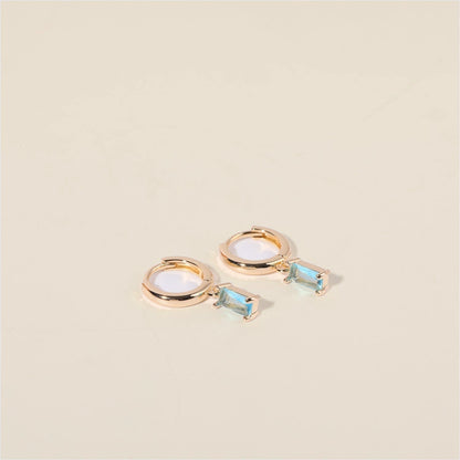 Bella Birthstone Huggies Orecchini