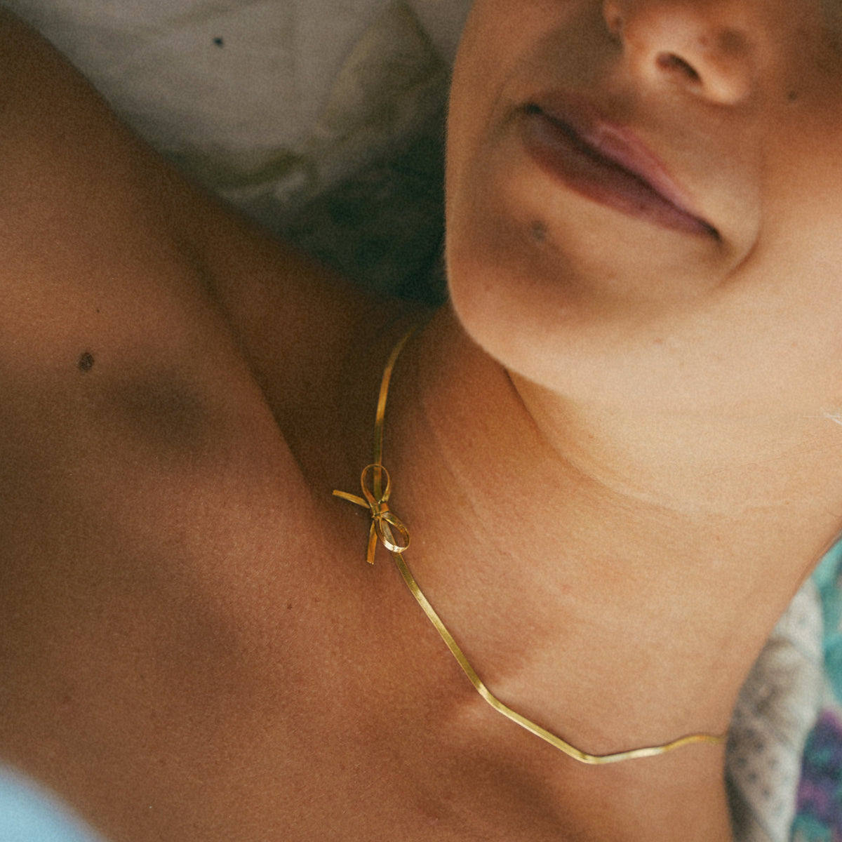 Carol Bow Collana